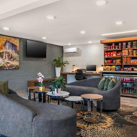 Best Western Atlanta-Marietta Ballpark Hotel Waterford Екстериор снимка