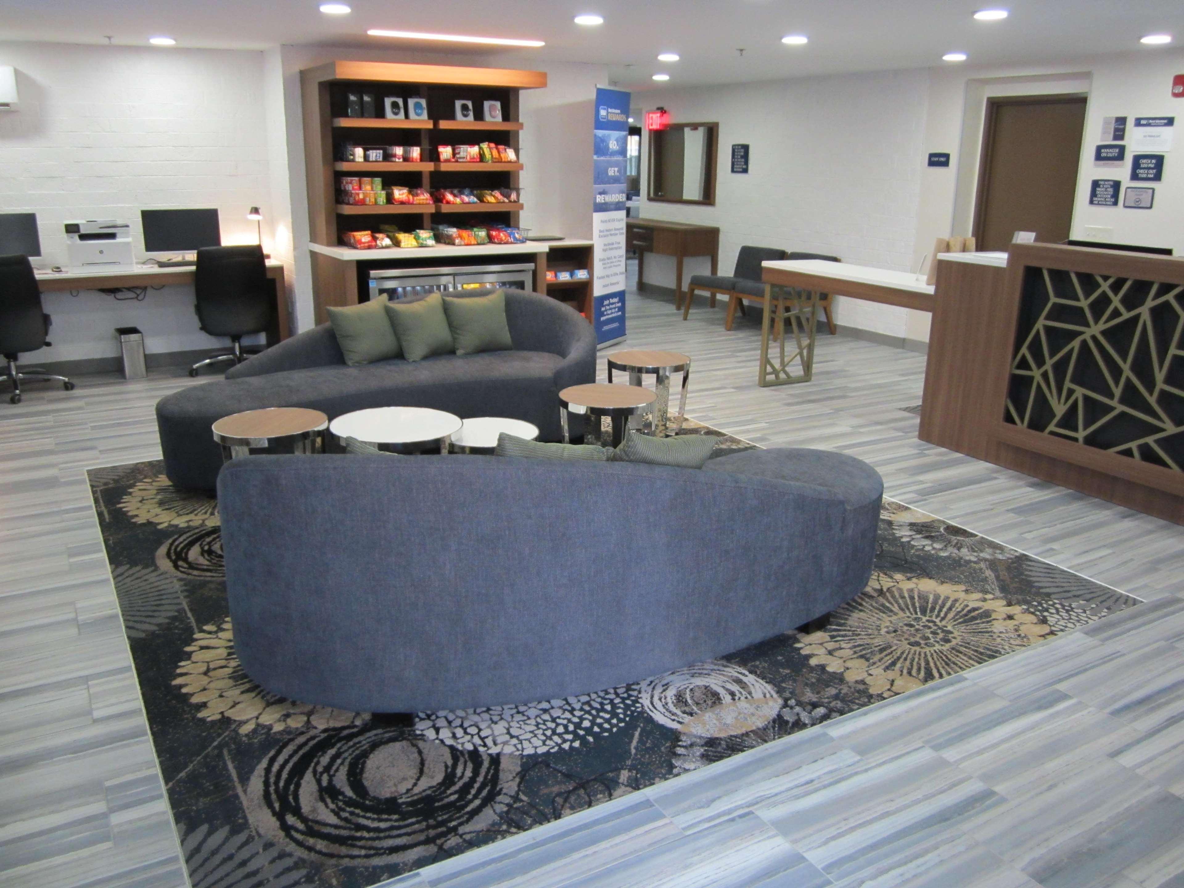 Best Western Atlanta-Marietta Ballpark Hotel Waterford Екстериор снимка